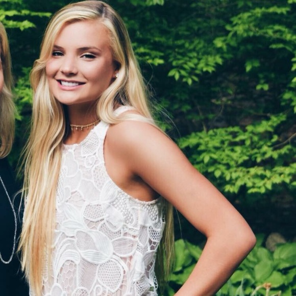 Meet your Posher, Mae - Picture 1 of 1